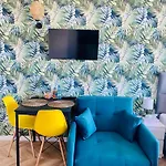 Olivia - Sloneczny W Centrum Warszawy, Plac Unii Lubelskiej, Lazienki Krolewskie, Pole Mokotowskie - 24h Check-in Apartmán