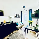 Apartmán Olivia - Sloneczny W Centrum Warszawy, Plac Unii Lubelskiej, Lazienki Krolewskie, Pole Mokotowskie - 24h Check-in *