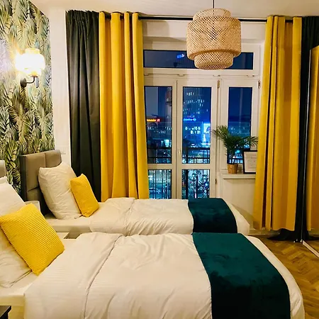 דירה Olivia - Sloneczny W Centrum Warszawy, Plac Unii Lubelskiej, Lazienki Krolewskie, Pole Mokotowskie - 24h Check-in ורשה