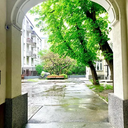 דירה Olivia - Sloneczny W Centrum Warszawy, Plac Unii Lubelskiej, Lazienki Krolewskie, Pole Mokotowskie - 24h Check-in ורשה