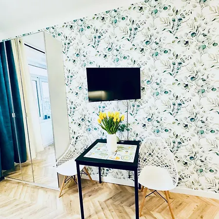 Olivia - Słoneczny W Centrum Warszawy, Plac Unii Lubelskiej, łazienki Królewskie, Pole Mokotowskie - 24h Check-in